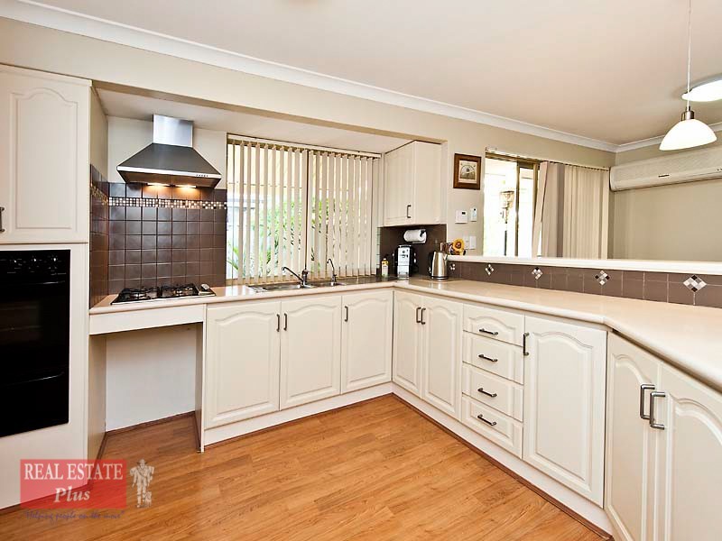 16 Bremer Court, Jane Brook WA 6056