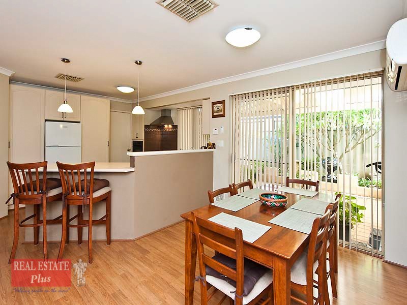 16 Bremer Court, Jane Brook WA 6056