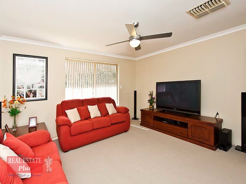 16 Bremer Court, Jane Brook WA 6056