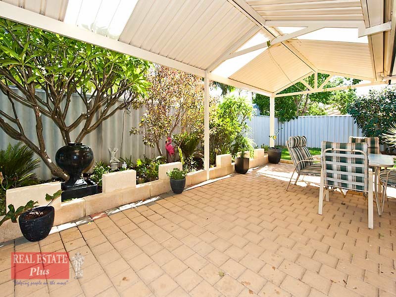 16 Bremer Court, Jane Brook WA 6056