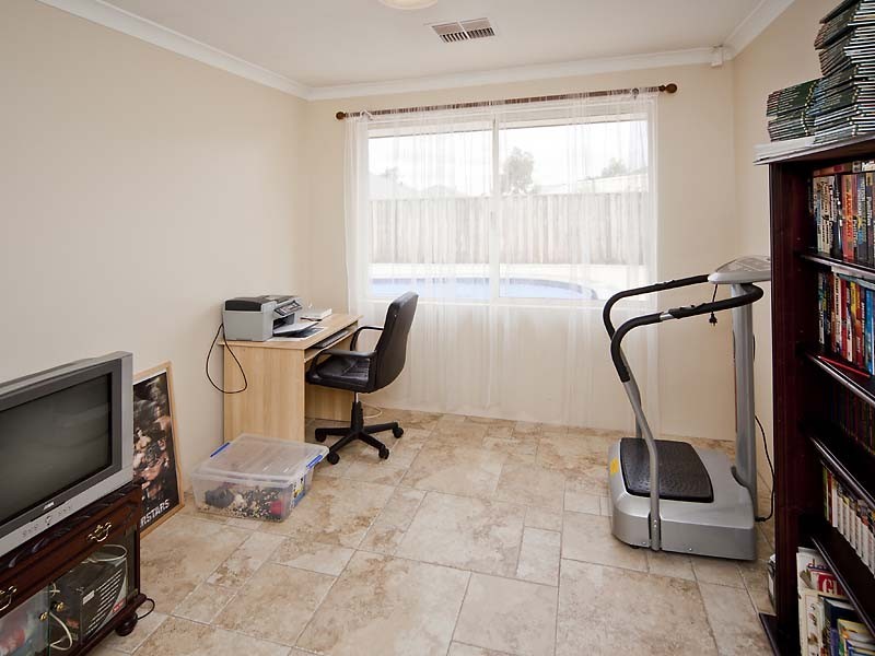 4 Delmage Circle, Ellenbrook WA 6069