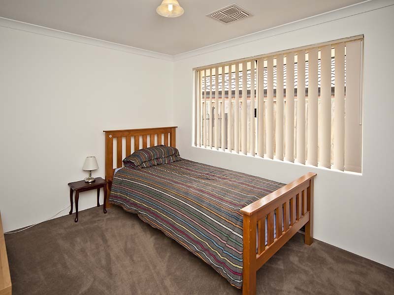 4 Delmage Circle, Ellenbrook WA 6069