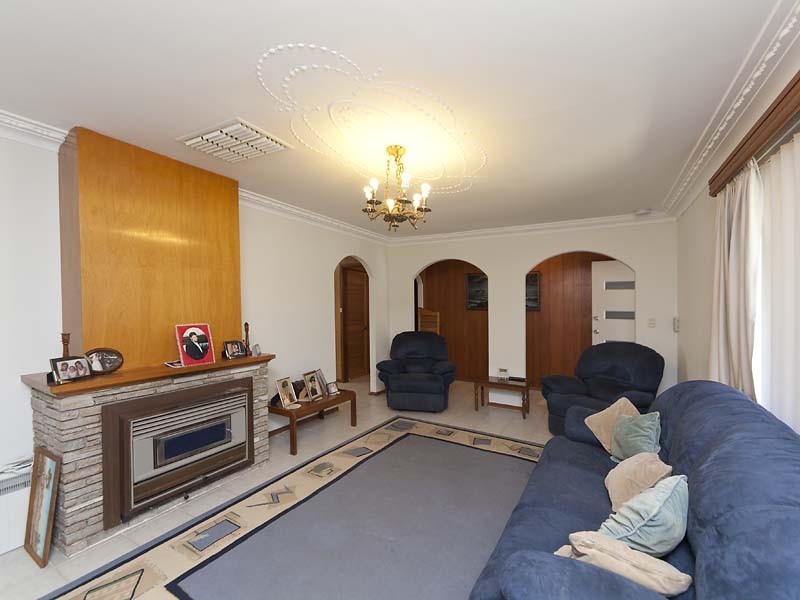 18 Horner Way, Herne Hill WA 6056
