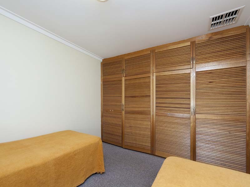 18 Horner Way, Herne Hill WA 6056