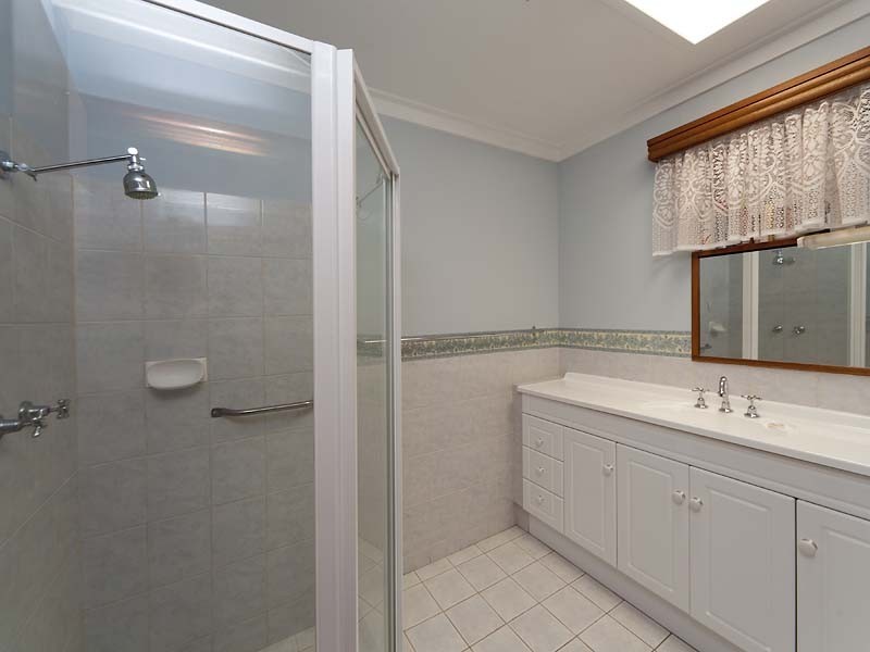 18 Horner Way, Herne Hill WA 6056