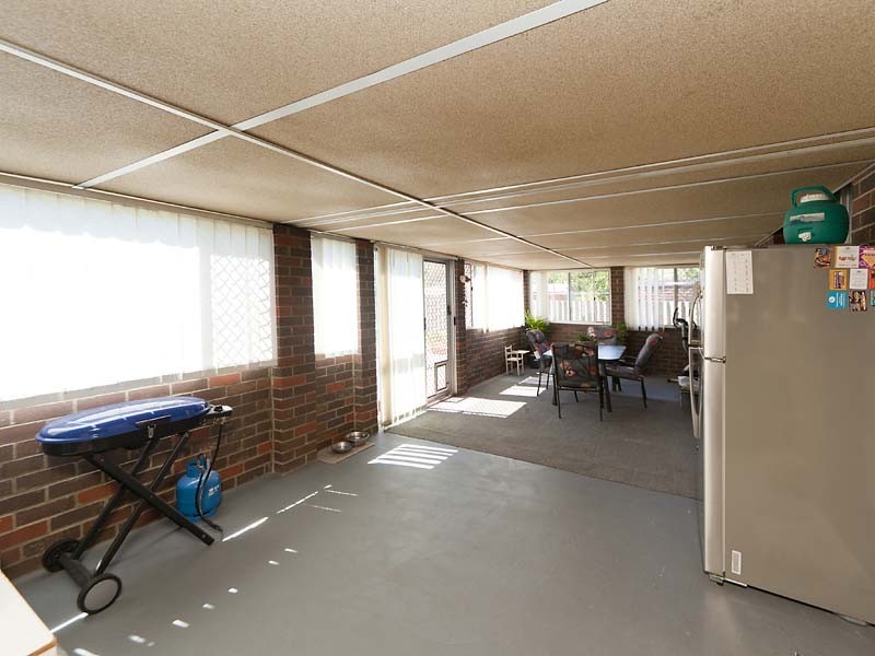 18 Horner Way, Herne Hill WA 6056