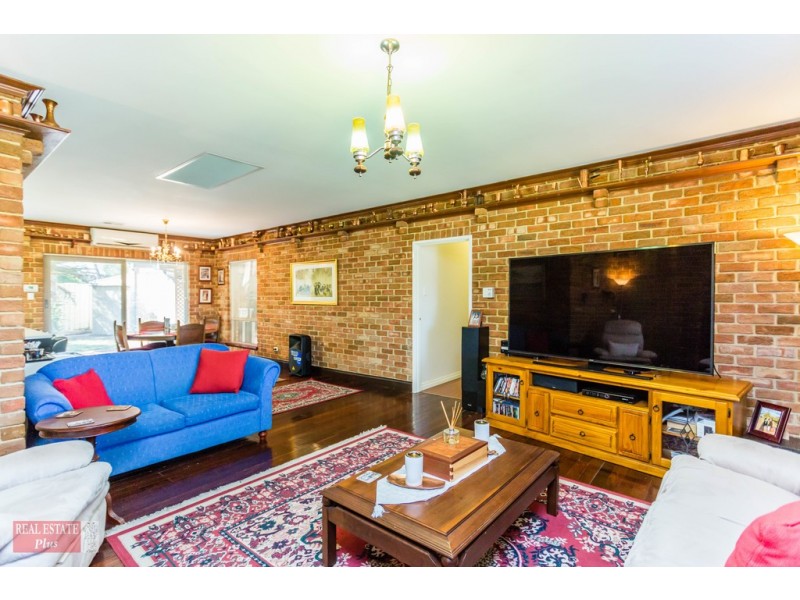 6 Lemon Court, High Wycombe WA 6057