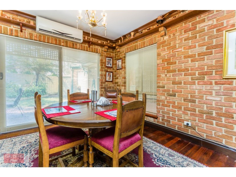 6 Lemon Court, High Wycombe WA 6057