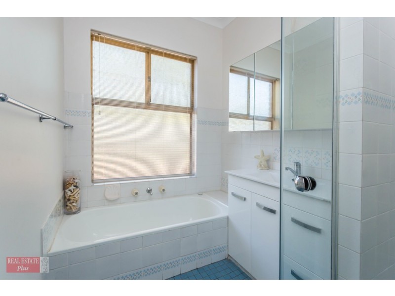 6 Lemon Court, High Wycombe WA 6057