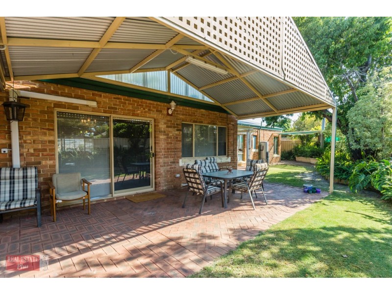 6 Lemon Court, High Wycombe WA 6057