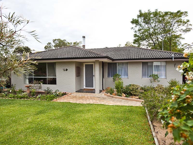 27 Bugendore Street, Maida Vale WA 6057