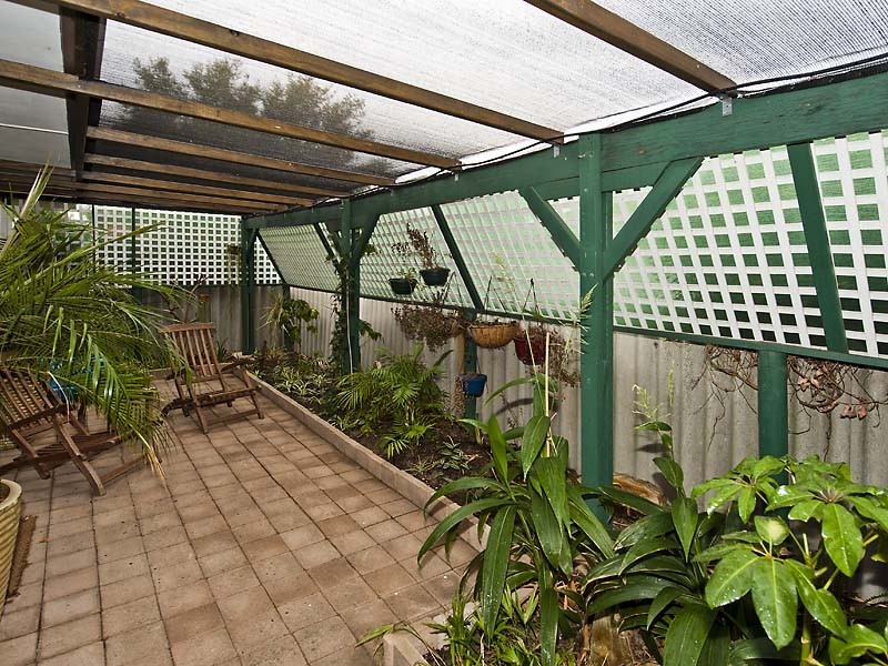 27 Bugendore Street, Maida Vale WA 6057