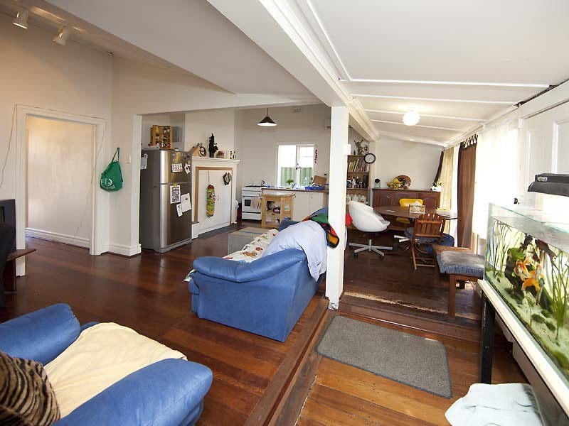 297 Railway Parade, Maylands WA 6051