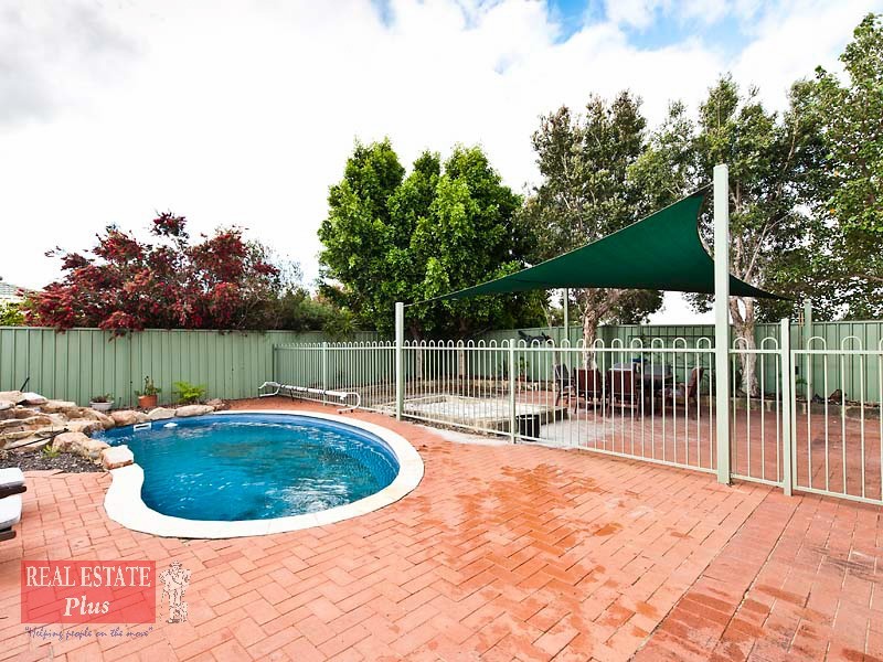 22 Fruit Tree Crescent, Forrestfield WA 6058