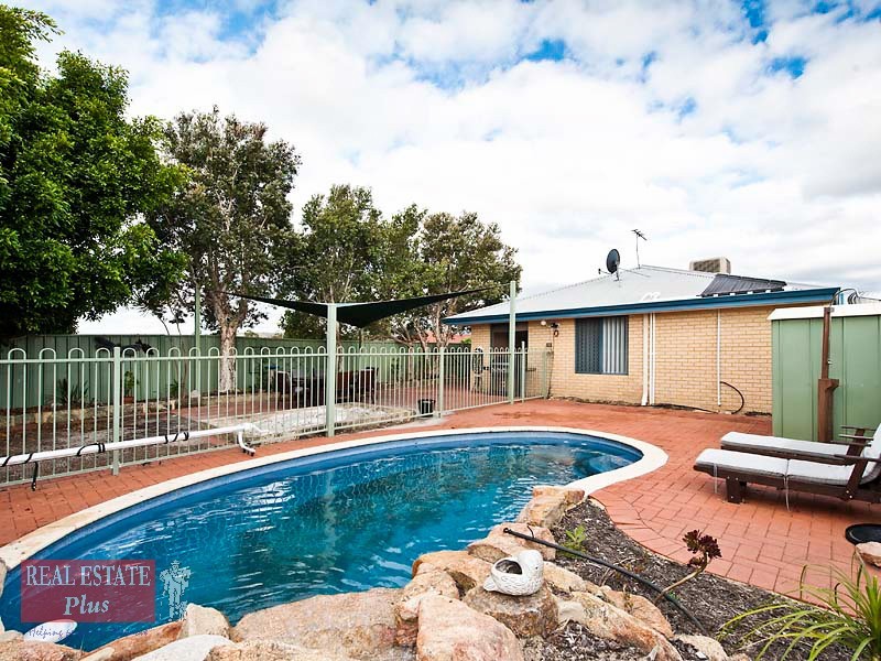 22 Fruit Tree Crescent, Forrestfield WA 6058
