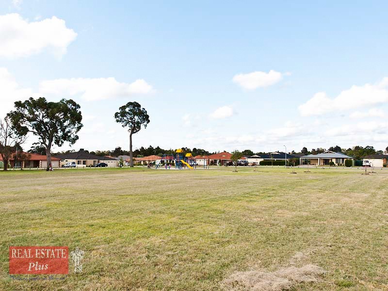 22 Fruit Tree Crescent, Forrestfield WA 6058
