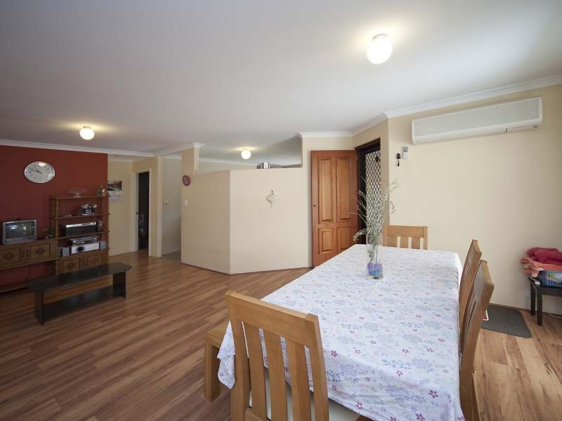 58 Fruit Tree Crescent, Forrestfield WA 6058