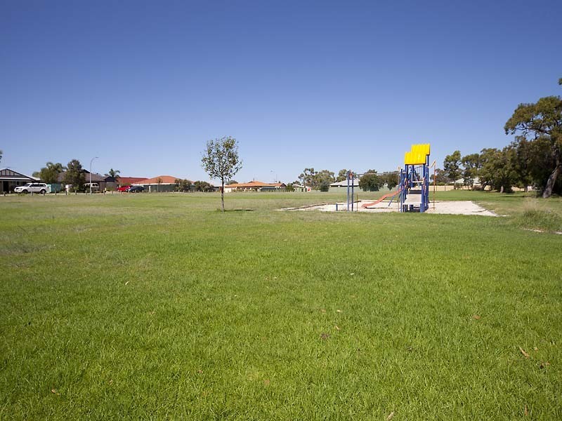 58 Fruit Tree Crescent, Forrestfield WA 6058