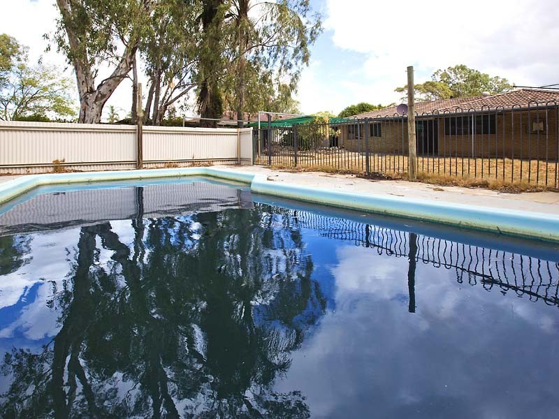 23 Mary Street, Hazelmere WA 6055