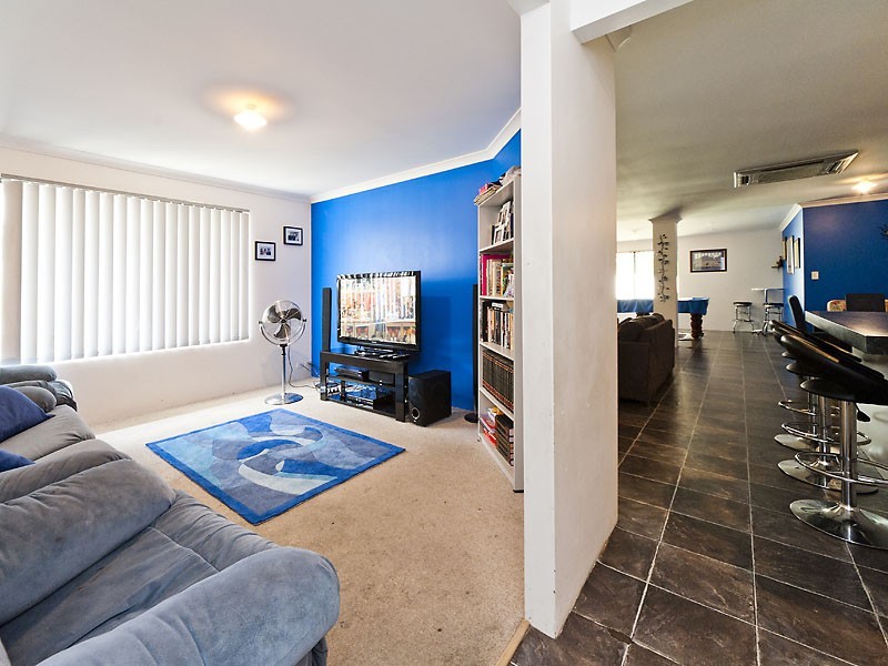 31 Azalea Gardens, Forrestfield WA 6058