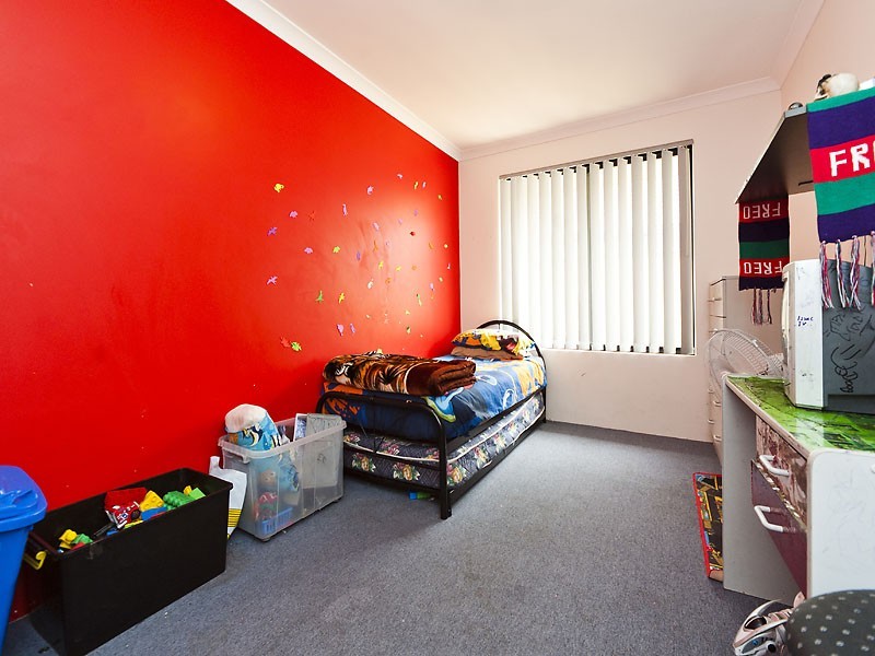 31 Azalea Gardens, Forrestfield WA 6058