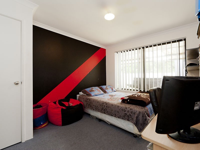 31 Azalea Gardens, Forrestfield WA 6058