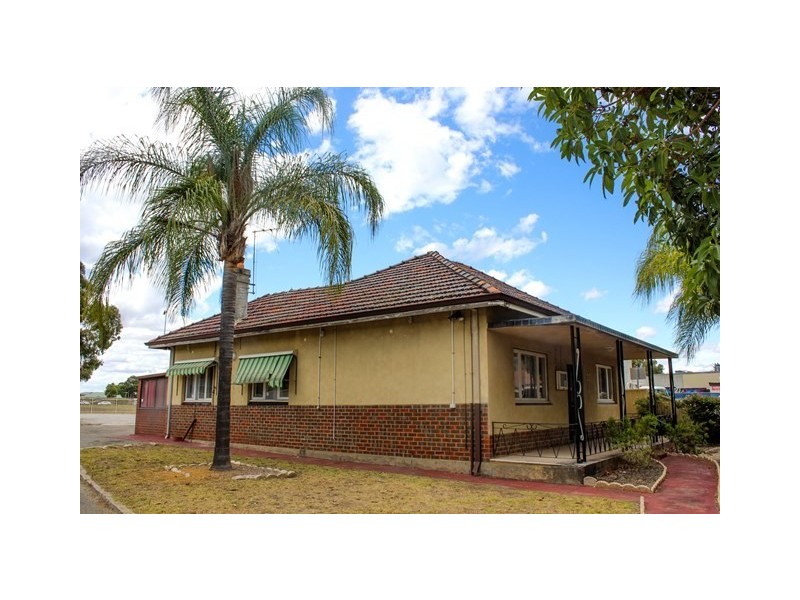 31 The Crescent, Midland WA 6056