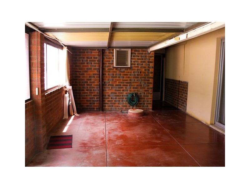 31 The Crescent, Midland WA 6056