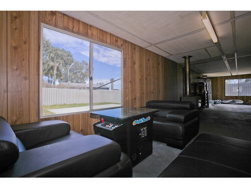 10 Pine Gap, Swan View WA 6056