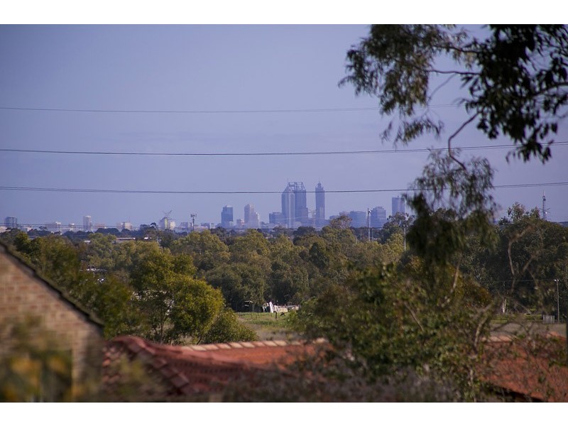 10 Pine Gap, Swan View WA 6056