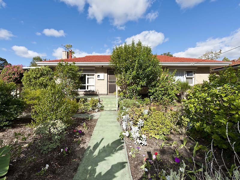 21 Albemarle Way, High Wycombe WA 6057