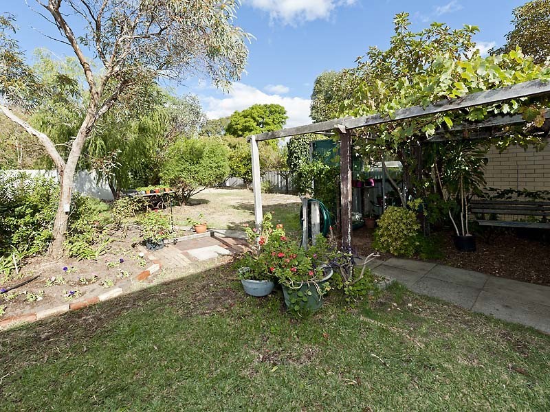 21 Albemarle Way, High Wycombe WA 6057