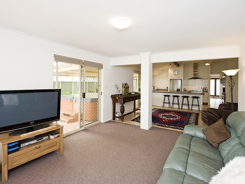 5 Bourke View, Jane Brook WA 6056