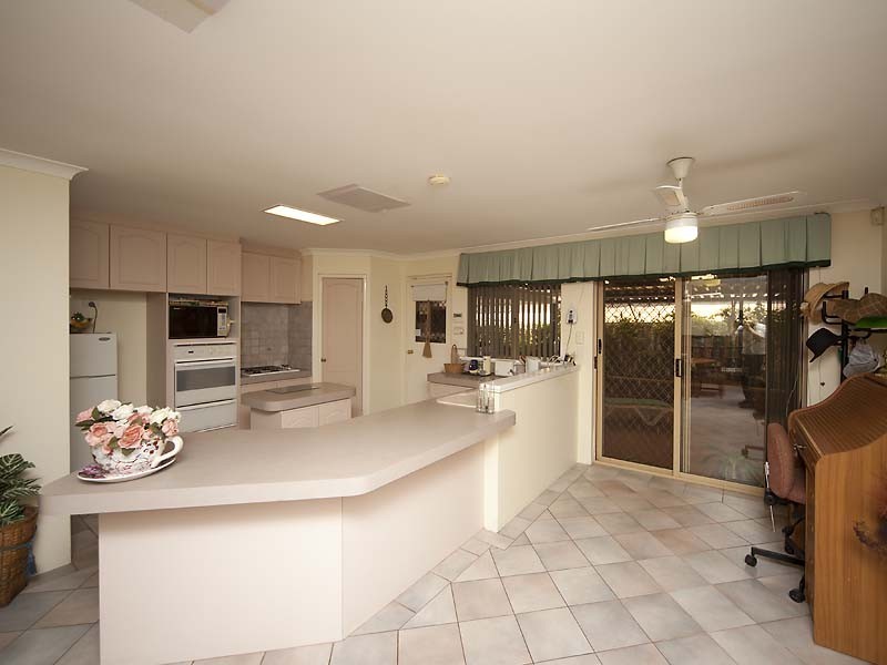 32 Giralia Parkway, Ballajura WA 6066