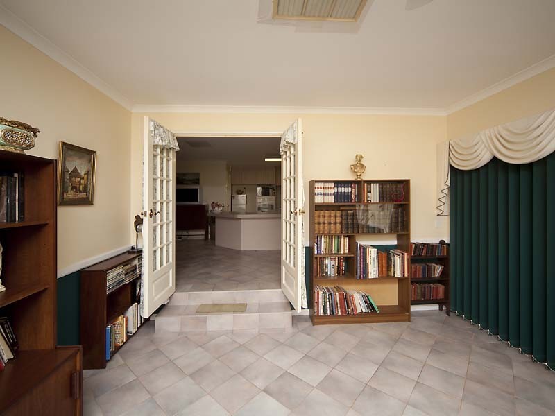 32 Giralia Parkway, Ballajura WA 6066