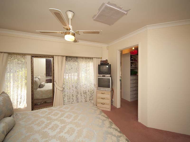 32 Giralia Parkway, Ballajura WA 6066