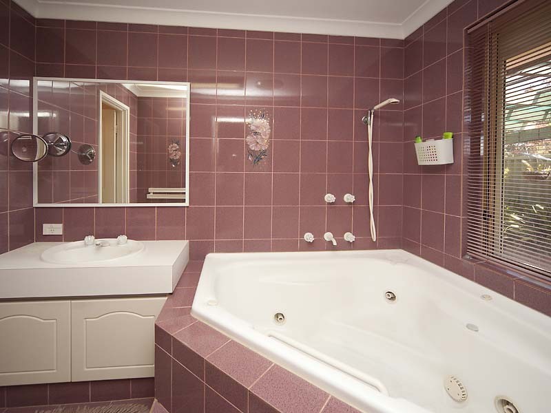 32 Giralia Parkway, Ballajura WA 6066