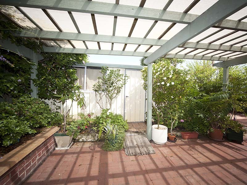 32 Giralia Parkway, Ballajura WA 6066