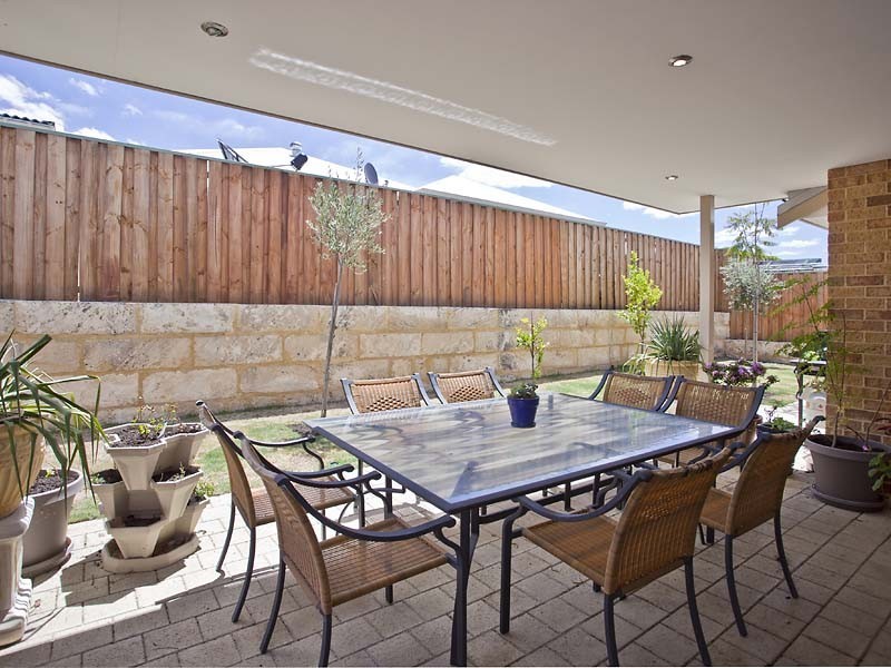 36 Evesham Drive, Ellenbrook WA 6069