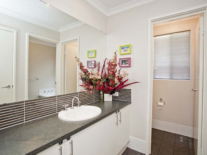 36 Evesham Drive, Ellenbrook WA 6069