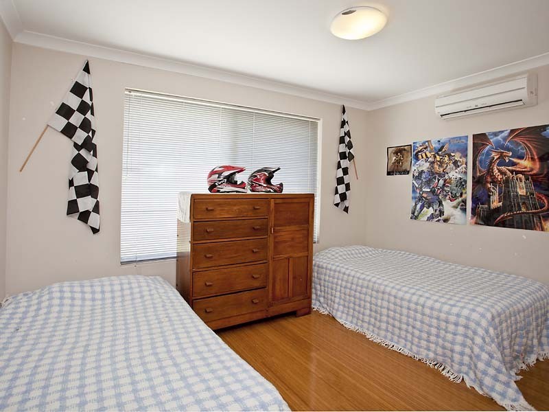 36 Evesham Drive, Ellenbrook WA 6069