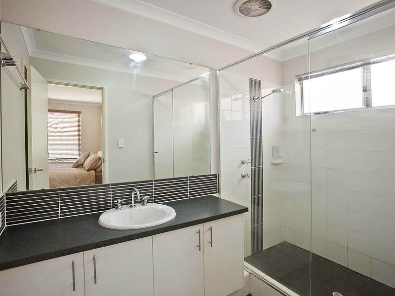 36 Evesham Drive, Ellenbrook WA 6069