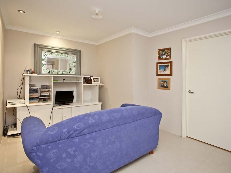 36 Evesham Drive, Ellenbrook WA 6069