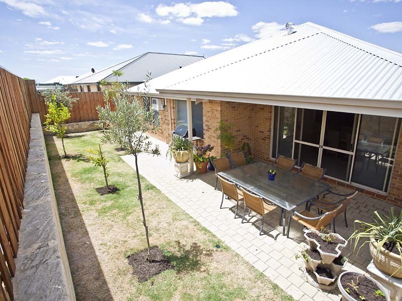 36 Evesham Drive, Ellenbrook WA 6069