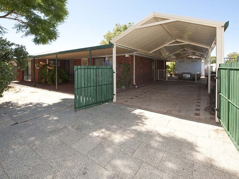 24 Mockeridge Circuit, Middle Swan WA 6056