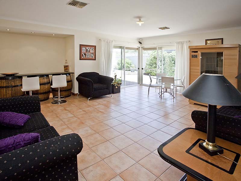 45 Albatross Loop, Beechboro WA 6063