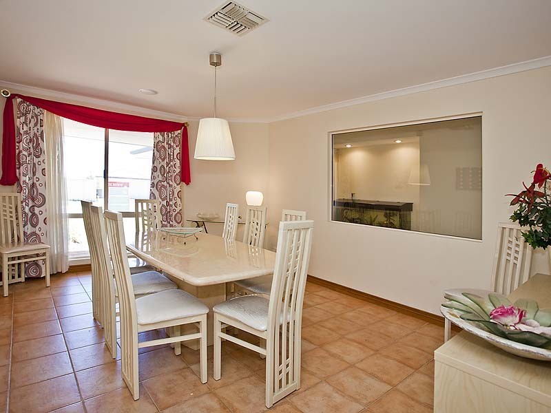 45 Albatross Loop, Beechboro WA 6063