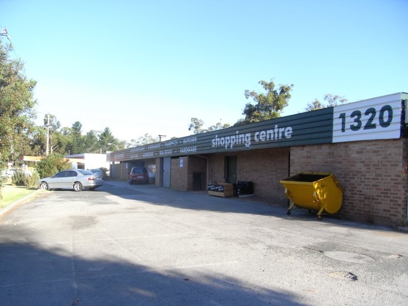 2/1320 Grt Estrn Hwy, Glen Forrest WA 6071