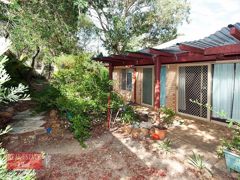 25B Bullarra Rd, Greenmount WA 6056