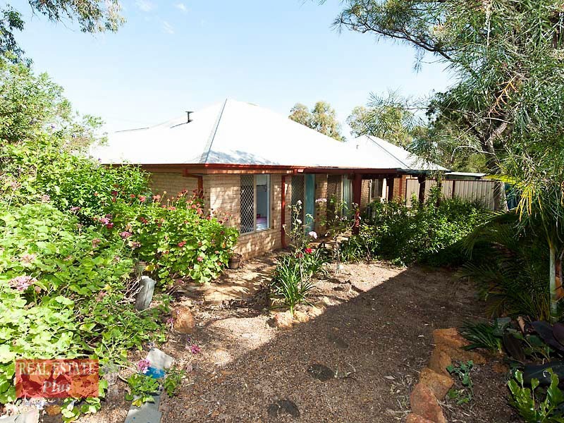 25B Bullarra Rd, Greenmount WA 6056